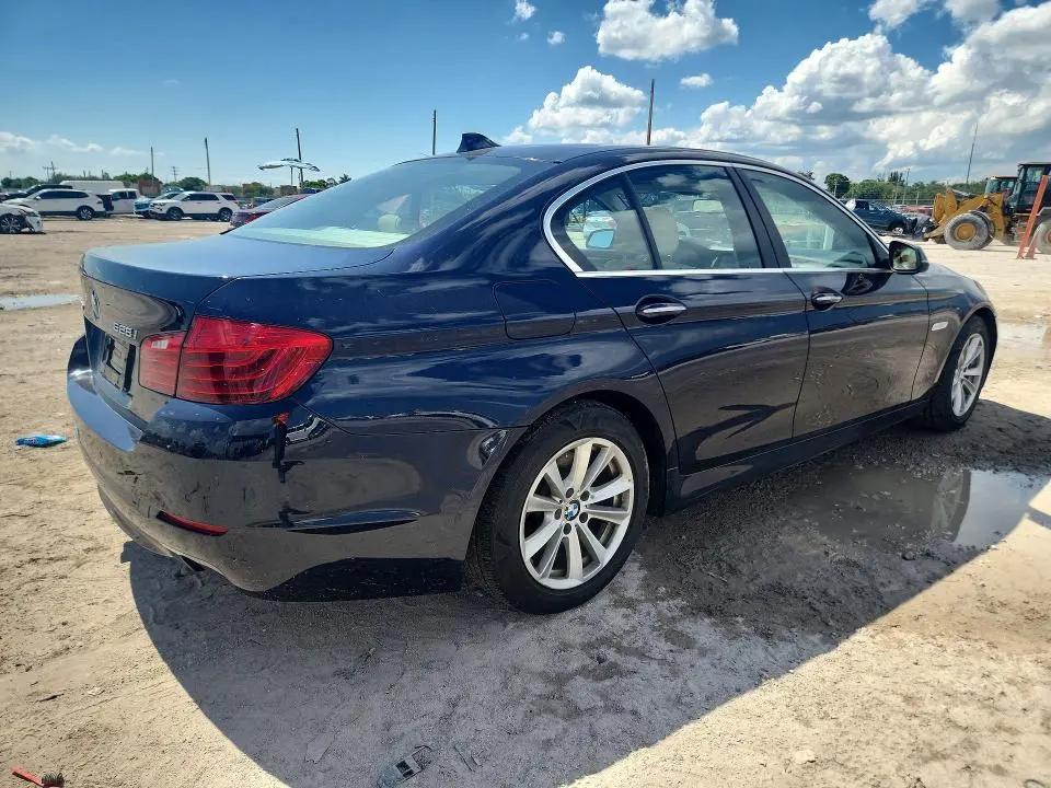 2015 BMW 528 XI  