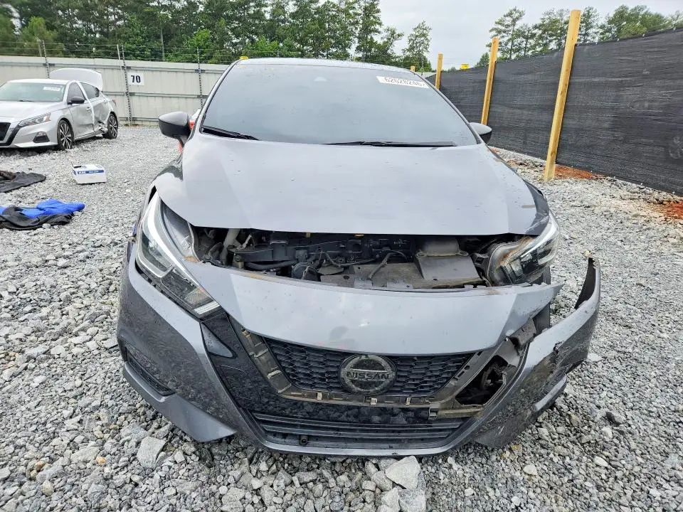 2021 NISSAN VERSA S  