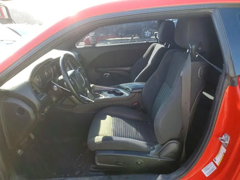 2015 DODGE CHALLENGER SXT  