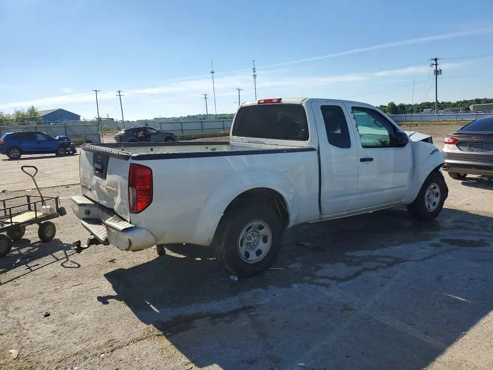 2017 NISSAN FRONTIER S  