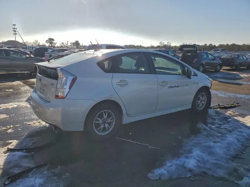 2010 TOYOTA PRIUS II  