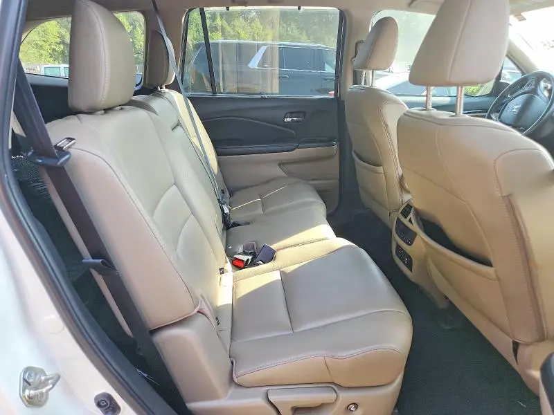 2016 HONDA PILOT TOURING  