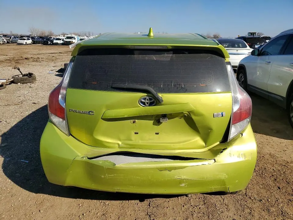 2015 TOYOTA PRIUS C TWO  