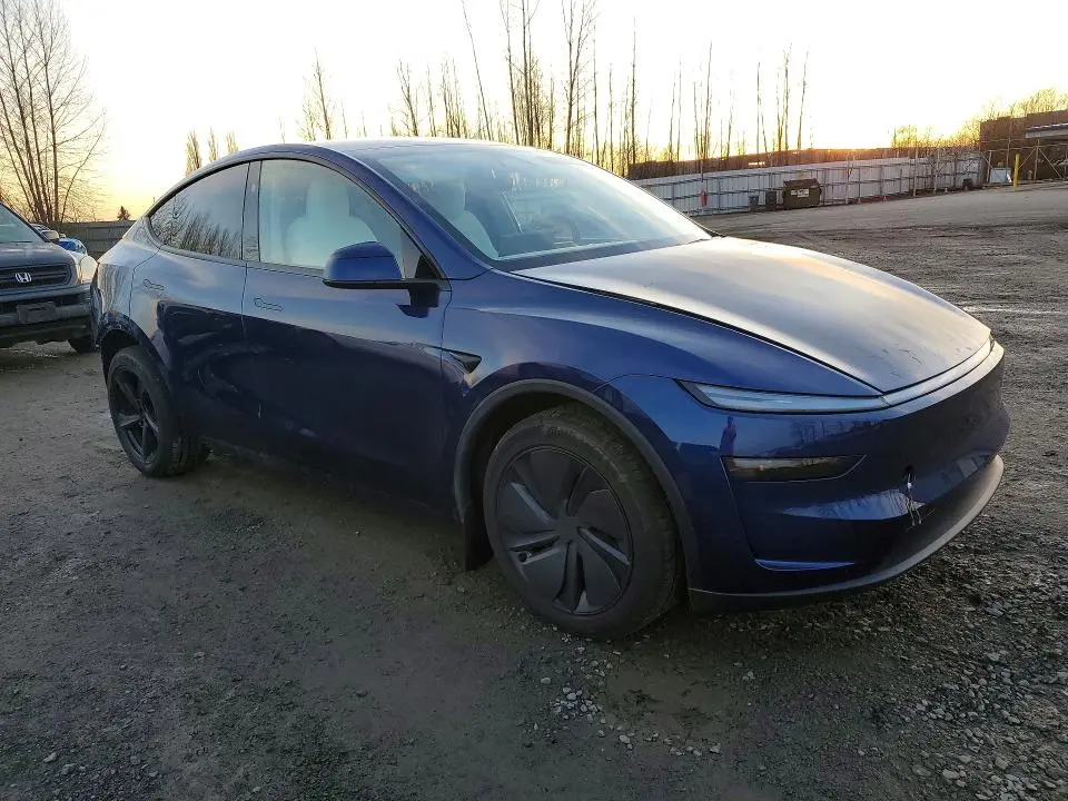 2026 TESLA MODEL Y   