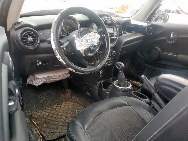 2015 MINI COOPER   