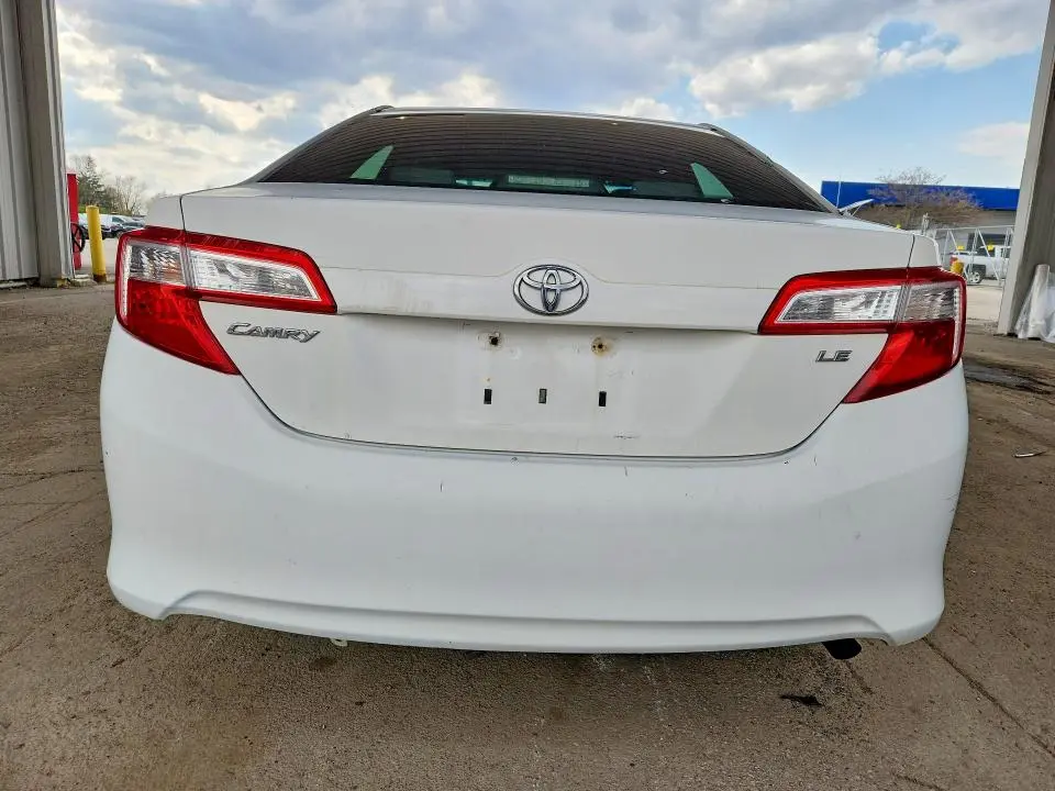 2012 TOYOTA CAMRY LE  