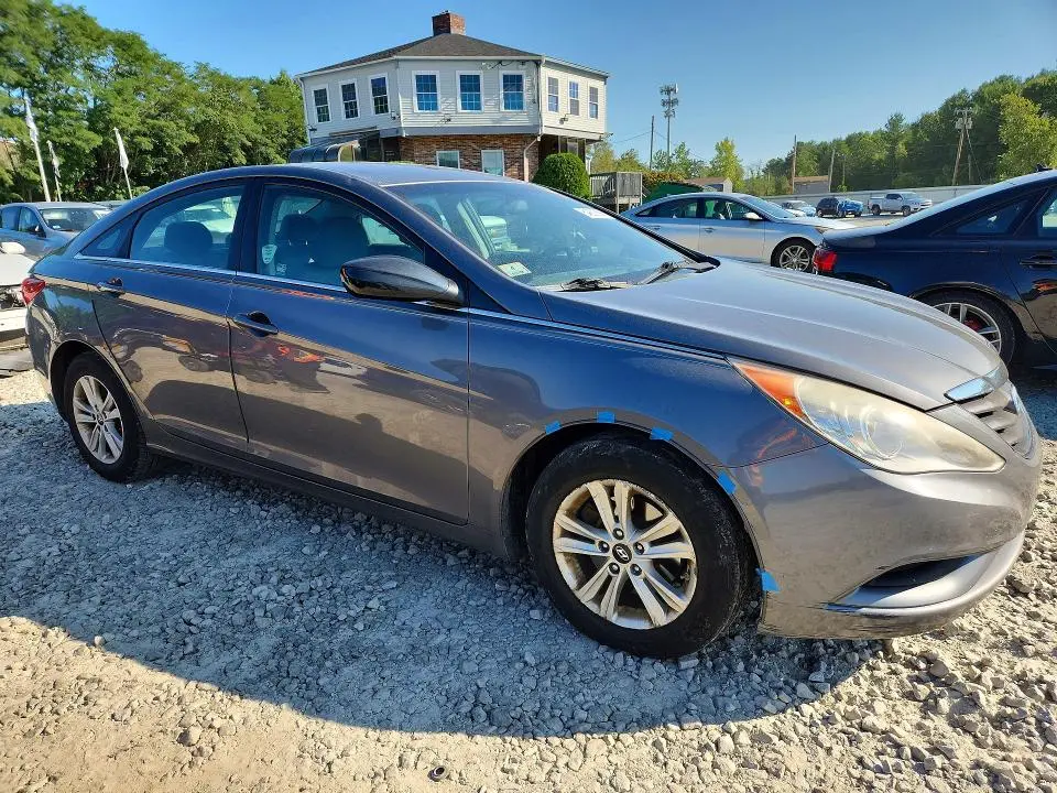2011 HYUNDAI SONATA GLS  