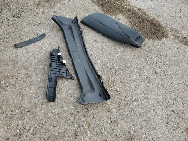 2020 TOYOTA CAMRY XLE  