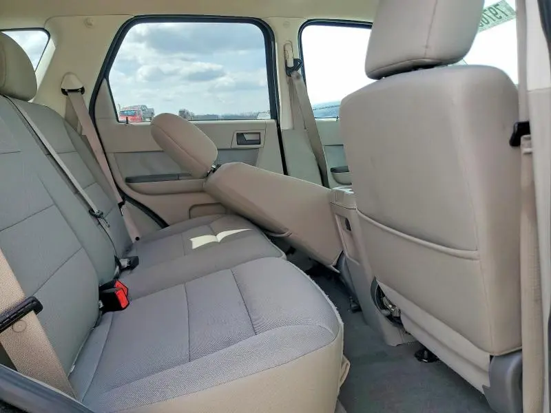 2012 FORD ESCAPE XLT  