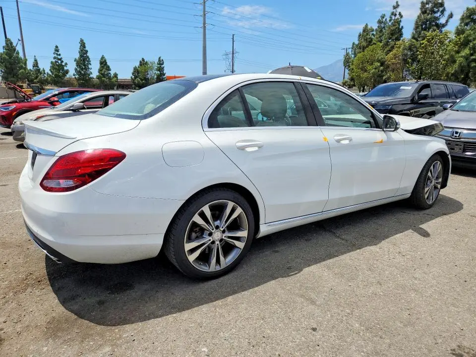 2016 MERCEDES-BENZ C 300  