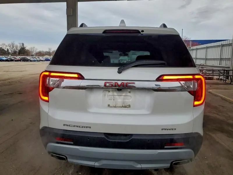 2020 GMC ACADIA SLT  