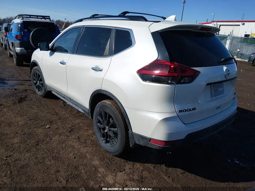 2018 NISSAN ROGUE SV