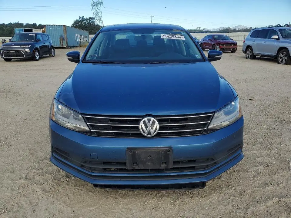 2017 VOLKSWAGEN JETTA SE  