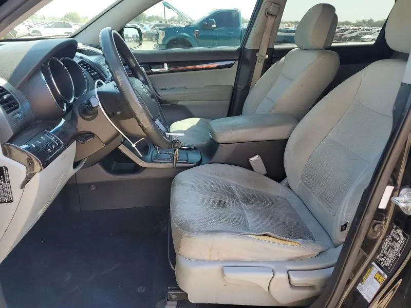 2012 KIA SORENTO LX  