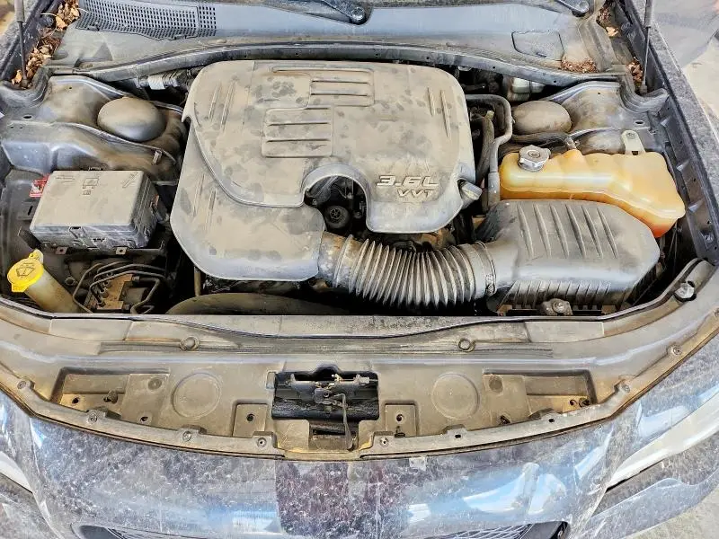 2015 CHRYSLER 300 LIMITED  