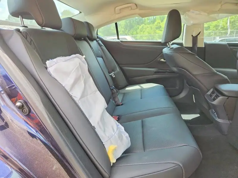 2025 LEXUS ES 300H BASE  