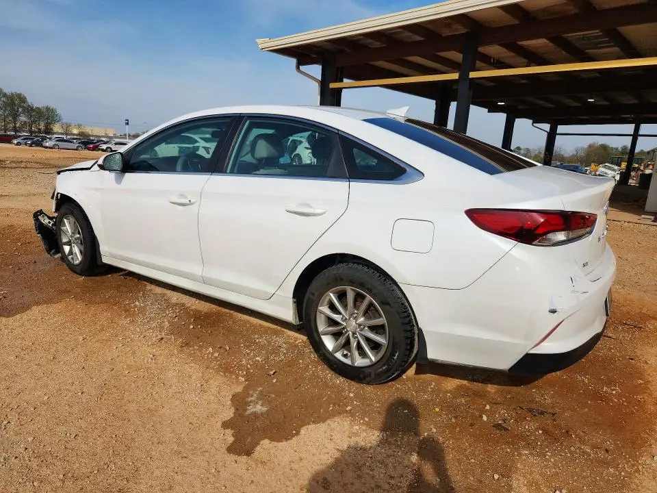 2018 HYUNDAI SONATA SE  