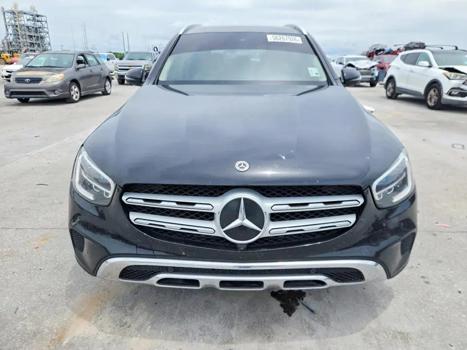 2021 MERCEDES-BENZ GLC 300  