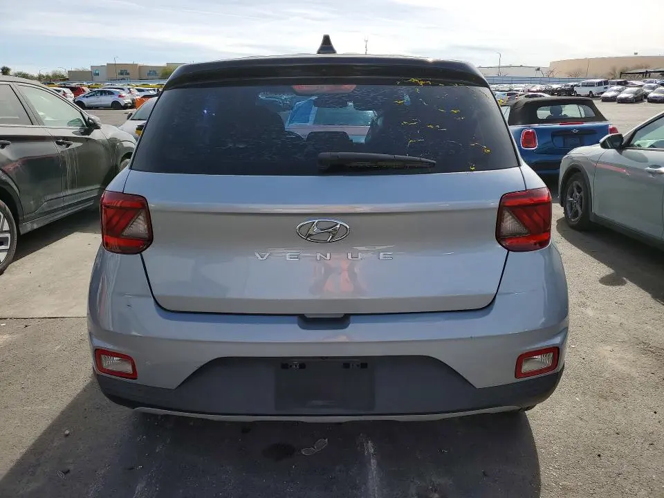 2021 HYUNDAI VENUE SE  
