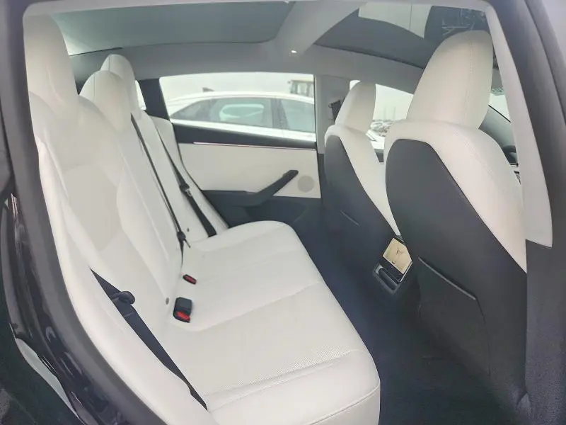 2026 TESLA MODEL 3   
