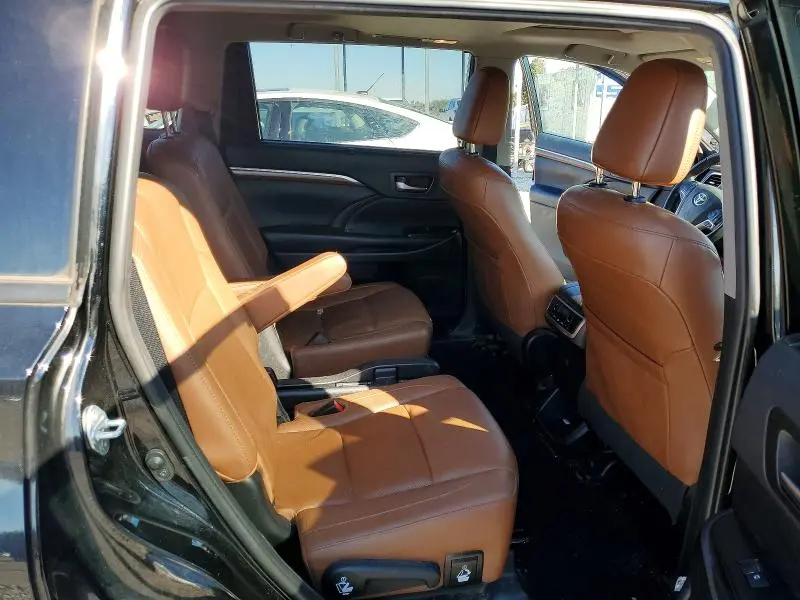 2019 TOYOTA HIGHLANDER LIMITED  