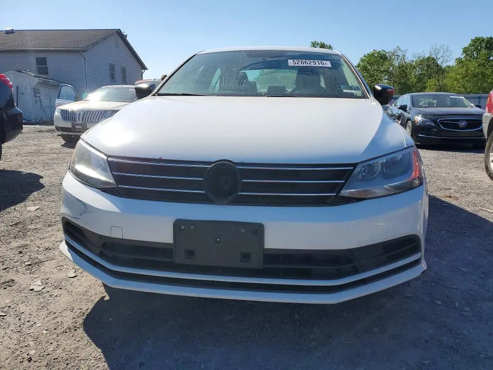 2016 VOLKSWAGEN JETTA SE  