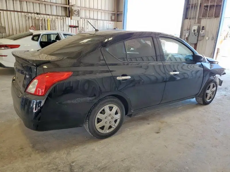 2019 NISSAN VERSA S  