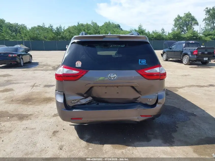 2019 TOYOTA SIENNA LE 8-PASSENGER