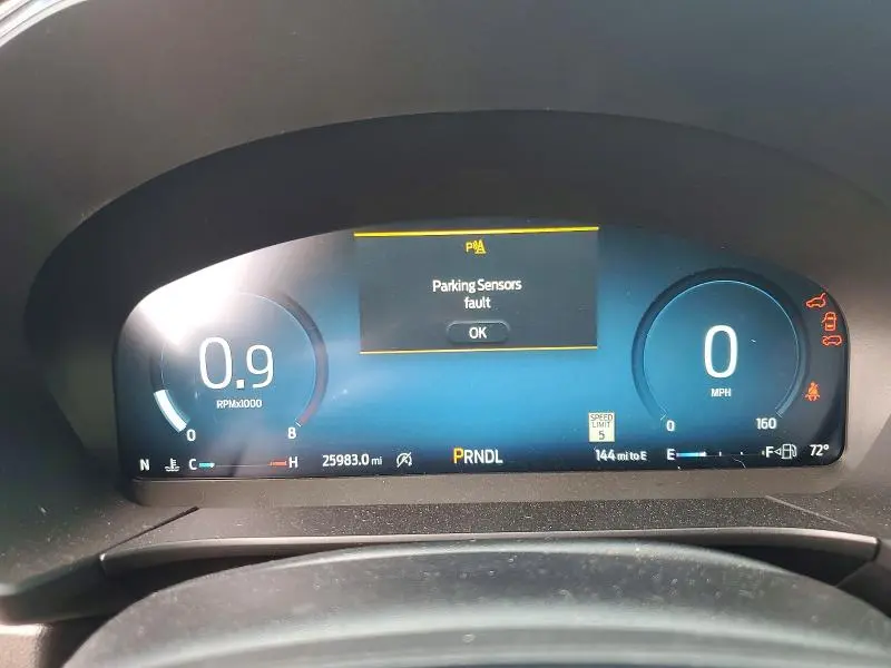 2024 FORD ESCAPE ST LINE SELECT  