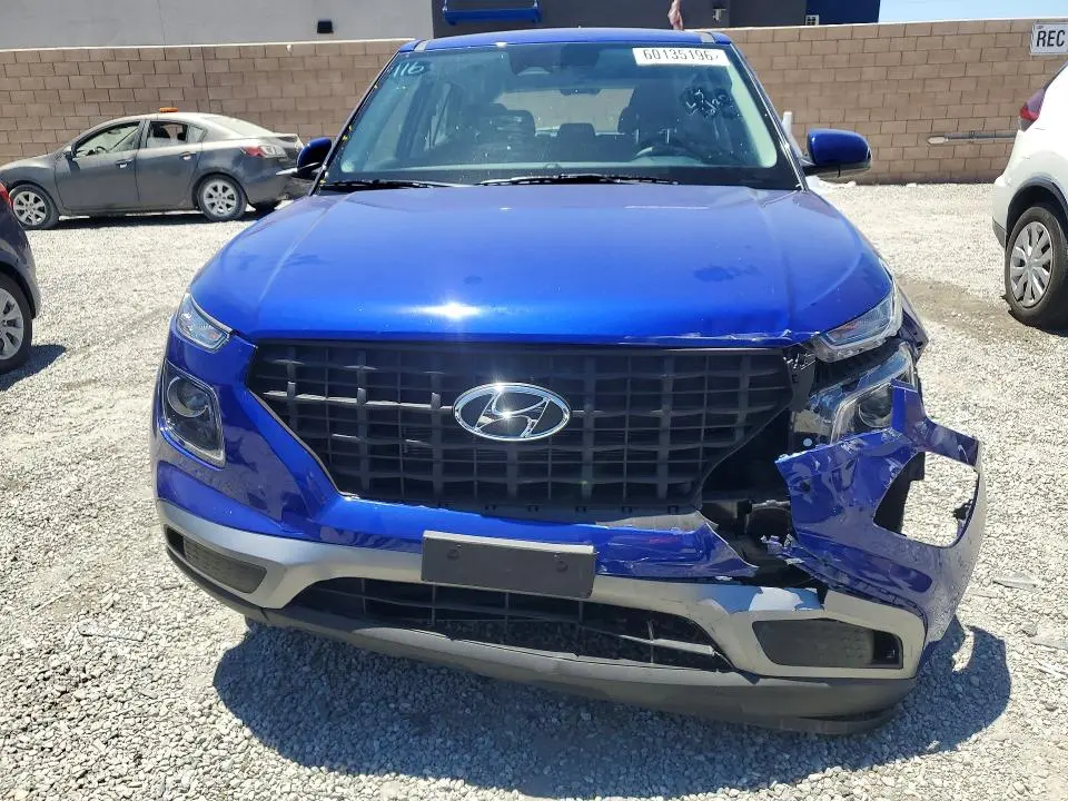 2023 HYUNDAI VENUE SE  