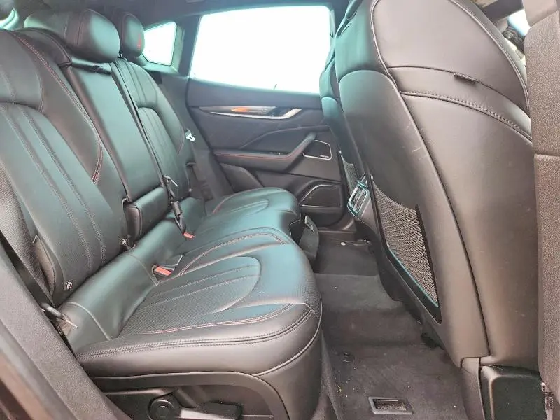 2019 MASERATI LEVANTE GTS  