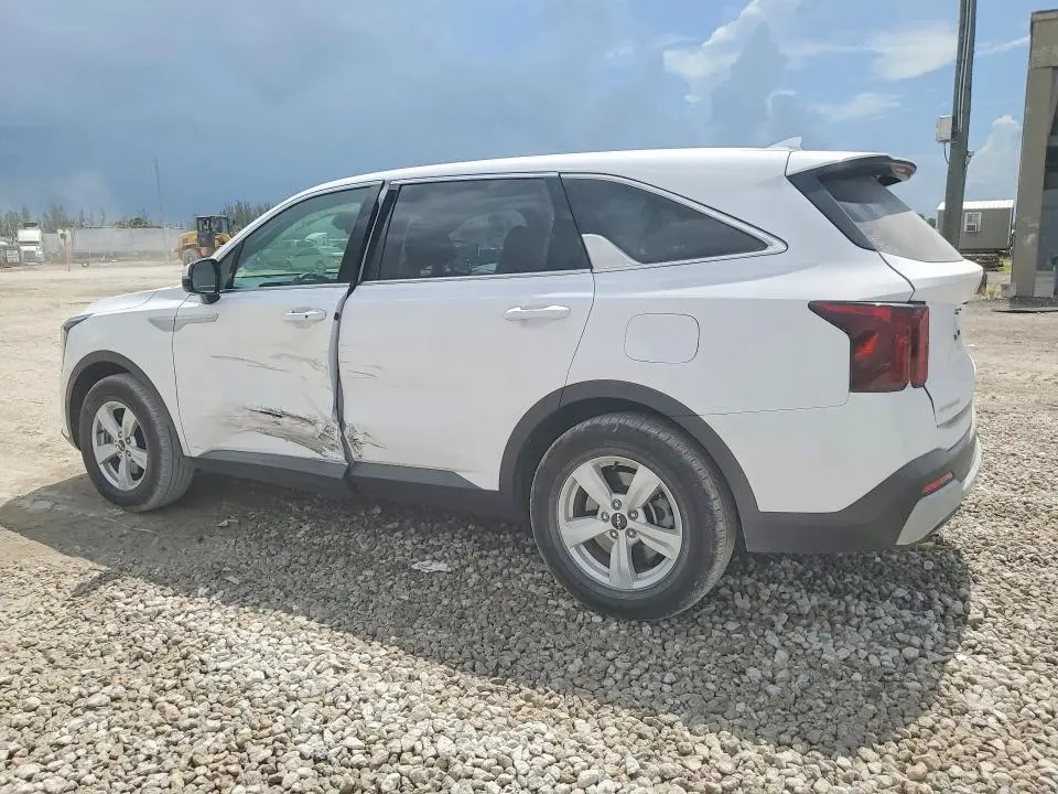 2025 KIA SORENTO LX  