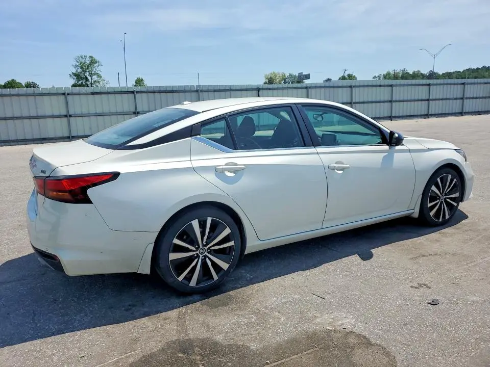 2020 NISSAN ALTIMA SR  