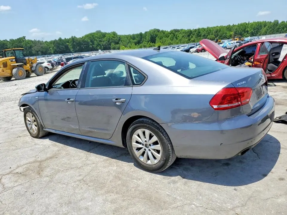 2015 VOLKSWAGEN PASSAT S  