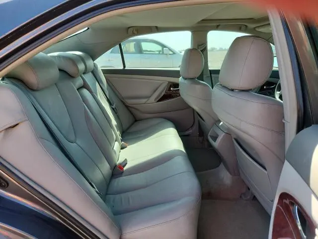 2010 TOYOTA CAMRY LE V6  