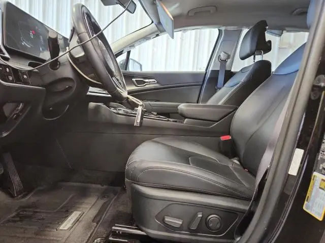 2023 KIA SPORTAGE EX  