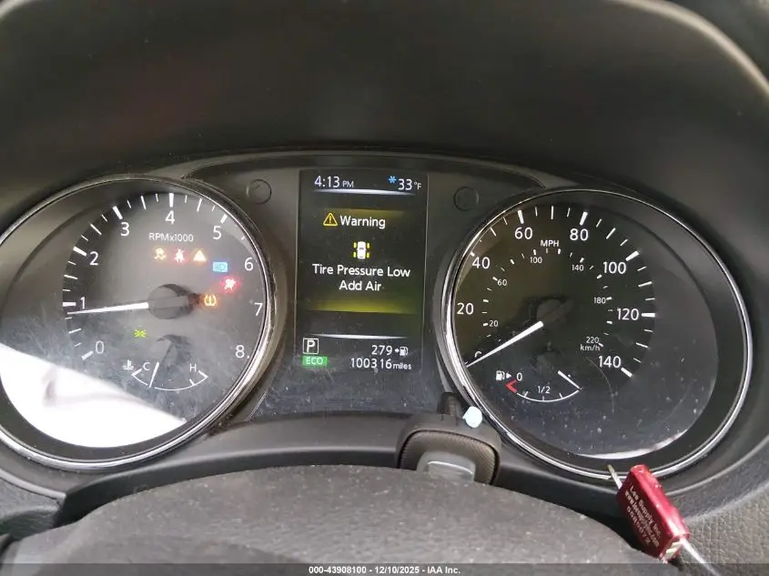 2017 NISSAN ROGUE SV