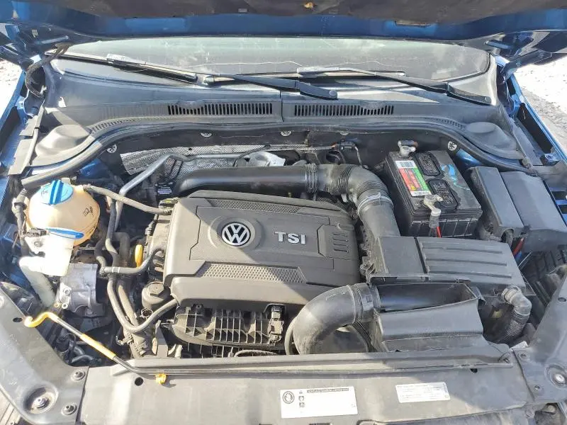 2015 VOLKSWAGEN JETTA SE  