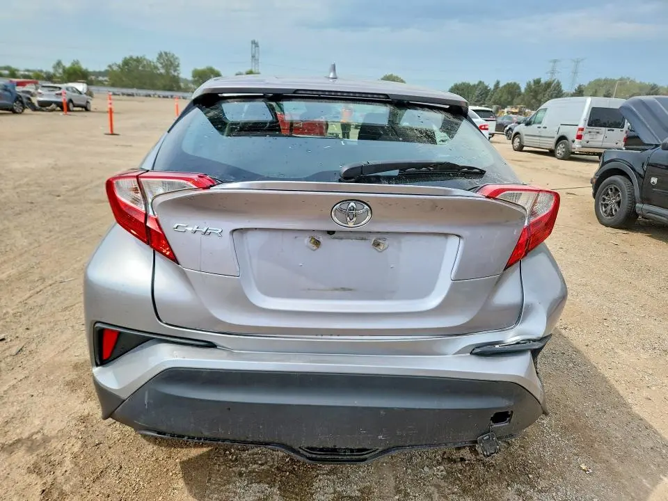 2018 TOYOTA C-HR XLE  