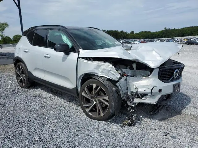 2021 VOLVO XC40 T5 R-DESIGN  