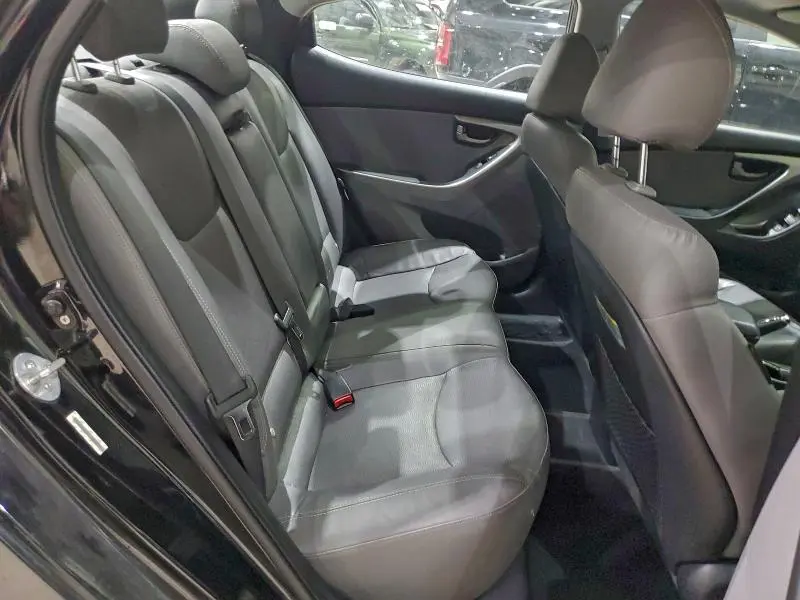 2012 HYUNDAI ELANTRA   
