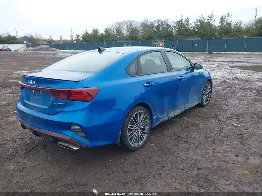 2022 KIA FORTE GT