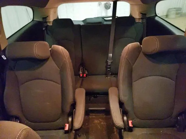 2016 CHEVROLET TRAVERSE LT  