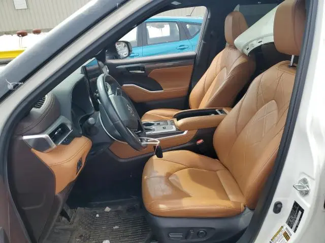 2021 TOYOTA HIGHLANDER HYBRID PLATINUM