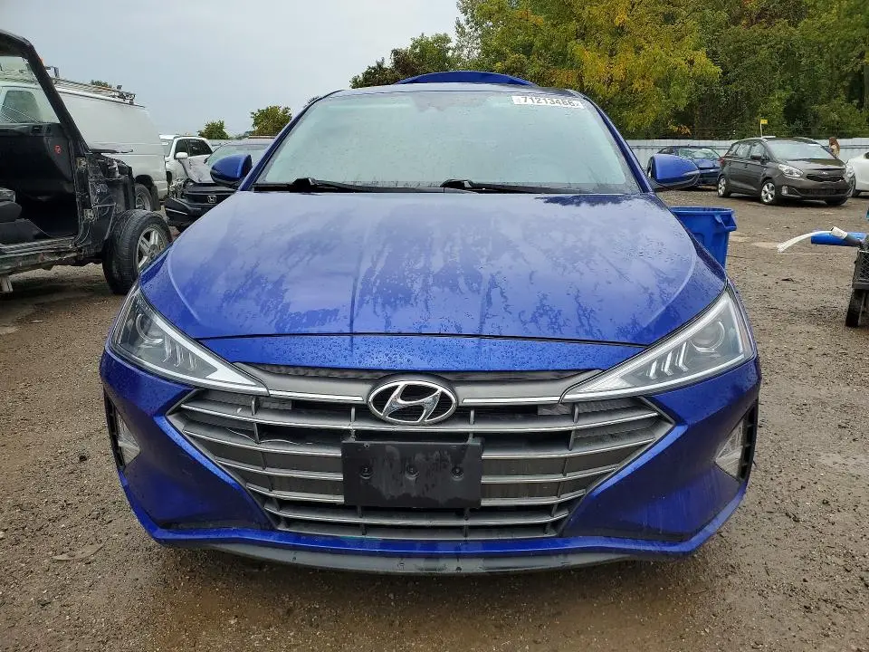 2020 HYUNDAI ELANTRA SEL  