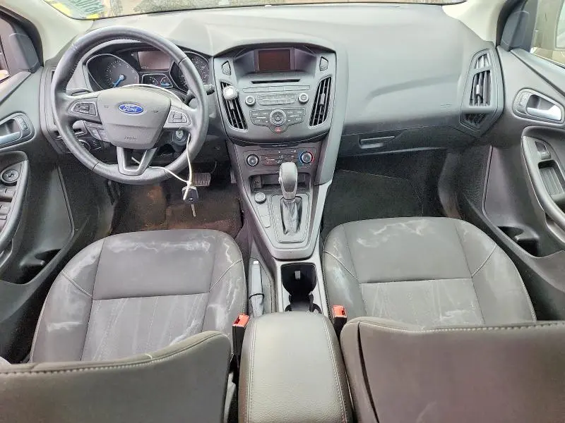 2017 FORD FOCUS SE  
