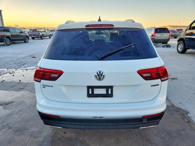 2020 VOLKSWAGEN TIGUAN SE  