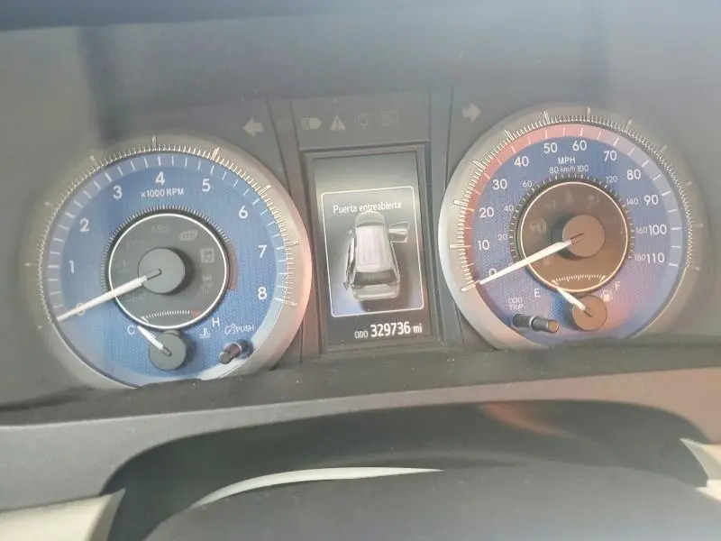 2015 TOYOTA SIENNA XLE 8-PASSENGER  