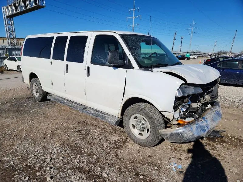 2015 CHEVROLET EXPRESS G3500 LT  