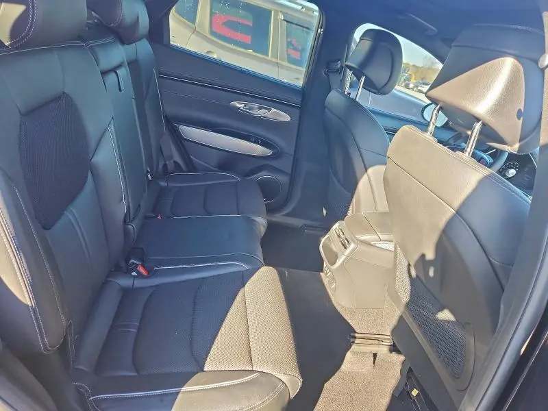 2022 GENESIS GV70 BASE  